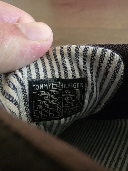 Кецове Tommy Hilfiger 40