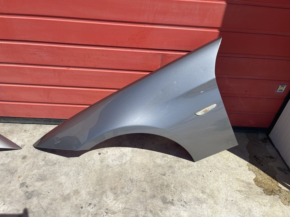 Aripa BMW seria 3 E90/E91 ,stanga/dreapta,culoare A52