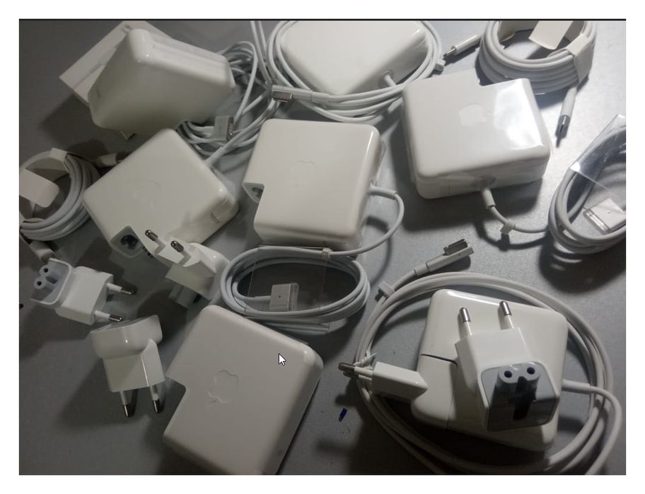 на все макбуки, зарядка, блок питания.