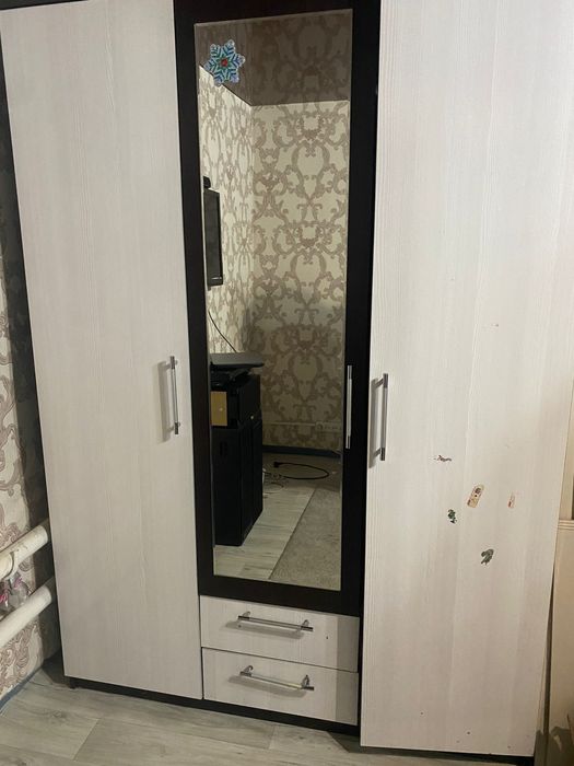 Продам шкаф срочно