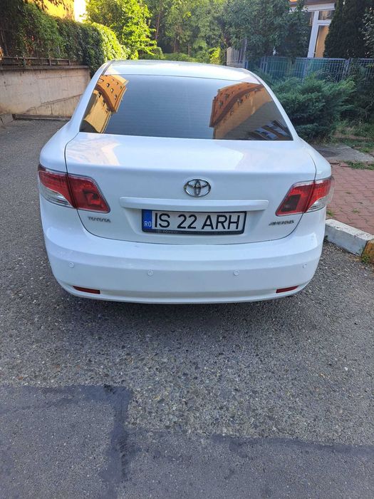 Toyota Avensis 2.0 Diesel 136 cai - 2011