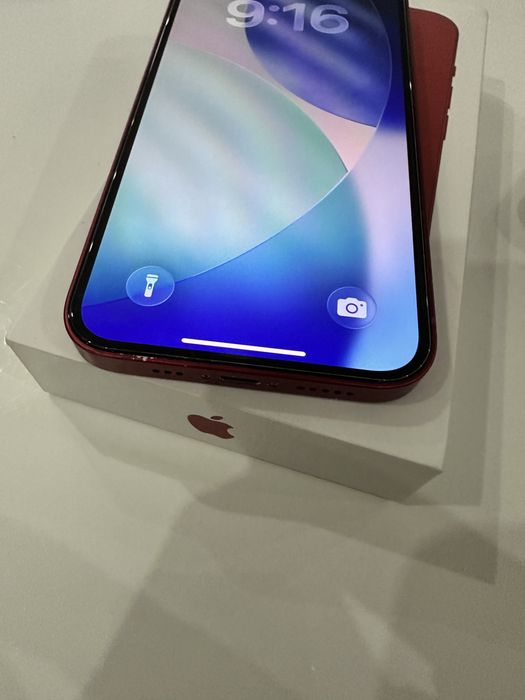 Iphone 13 128GB RED с подарък калъфчета и стъклен протектор