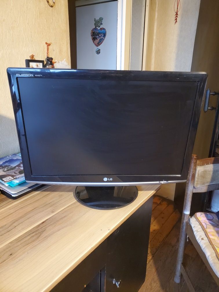 LG монитор  Flatron