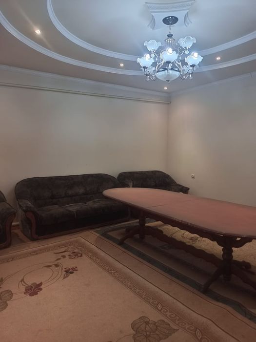 Диван креслоларымен,стол