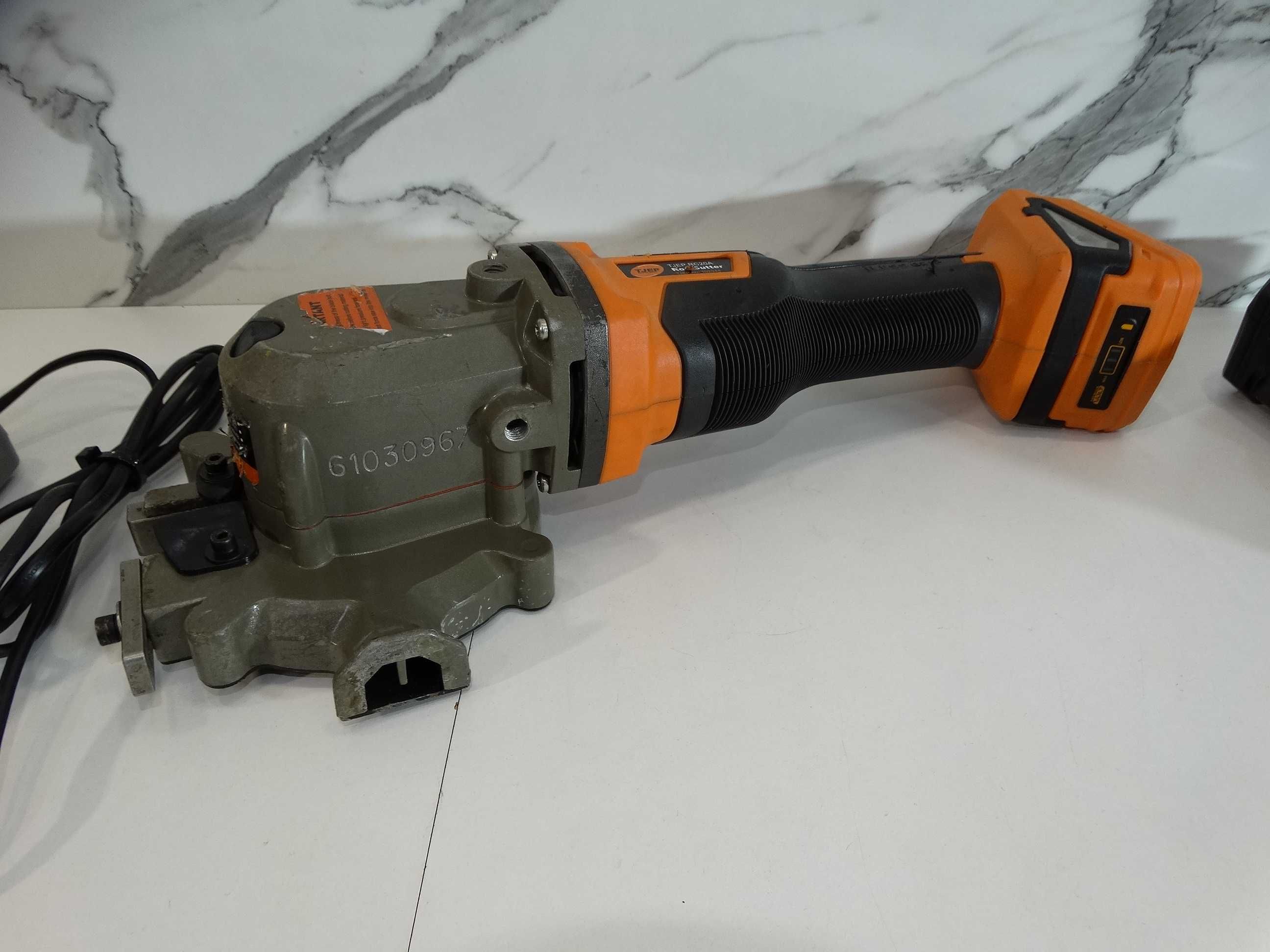 Tjep Rod Cutter RC 20 / 2 x 4.0 Ah - Машина за рязане на арматура