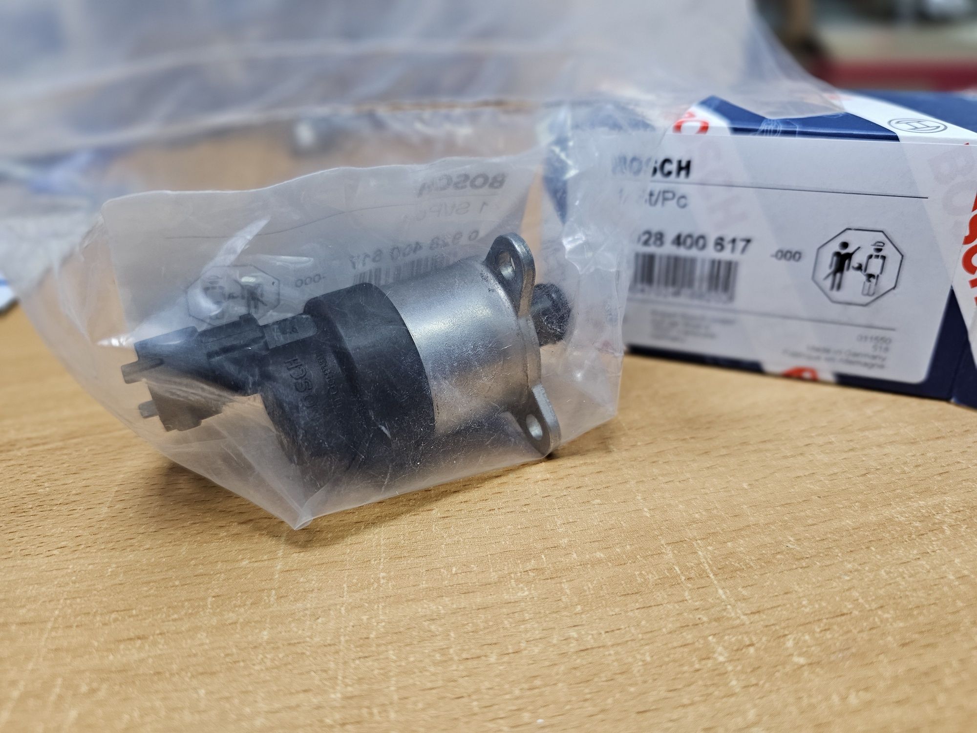Дозировочный блок Bosch 0.9.2.8.4.0.0.6.1.7 новый