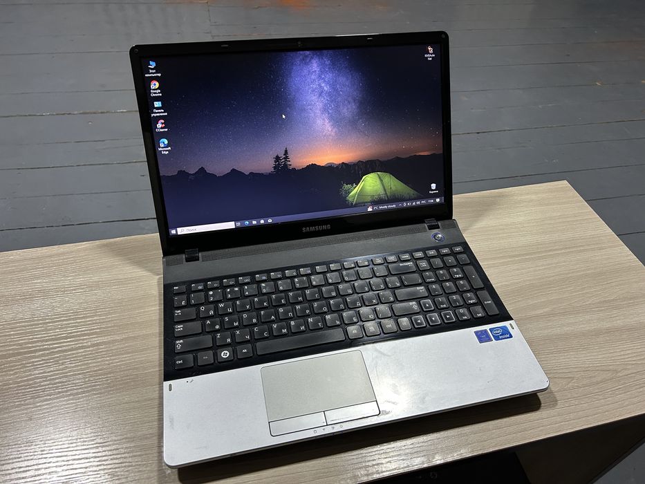 Samsung ноутбук в отличном состояний