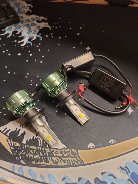 Продам LED лампы H7  3х режимные