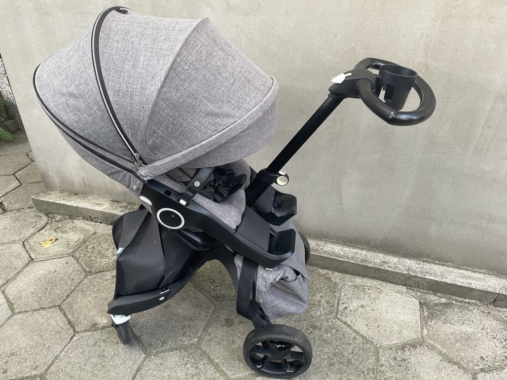 Бебешка количка Stokke