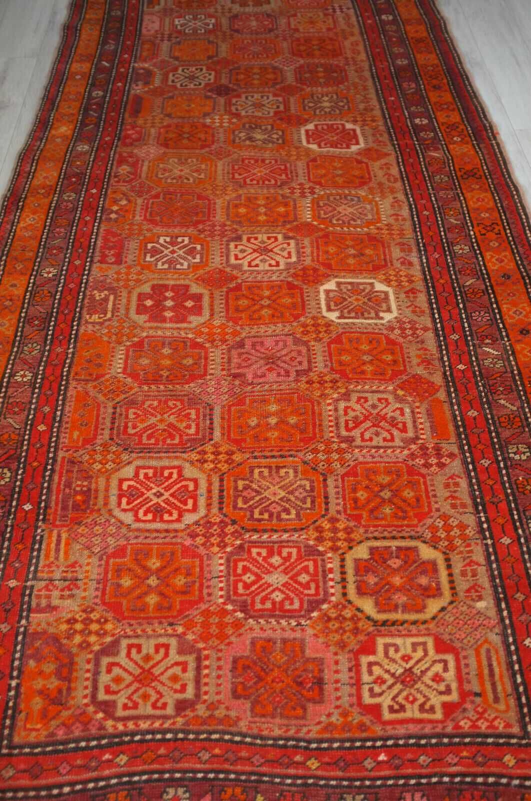 covor vechi antic caucazian armean Karabagh traversa orange manual