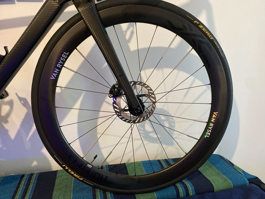 Cursiera Carbon Van Rysel EDR CF 105 Disc Road