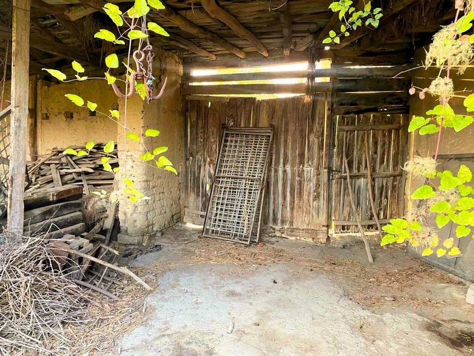 Продава КЪЩА, с. Янково, Шумен