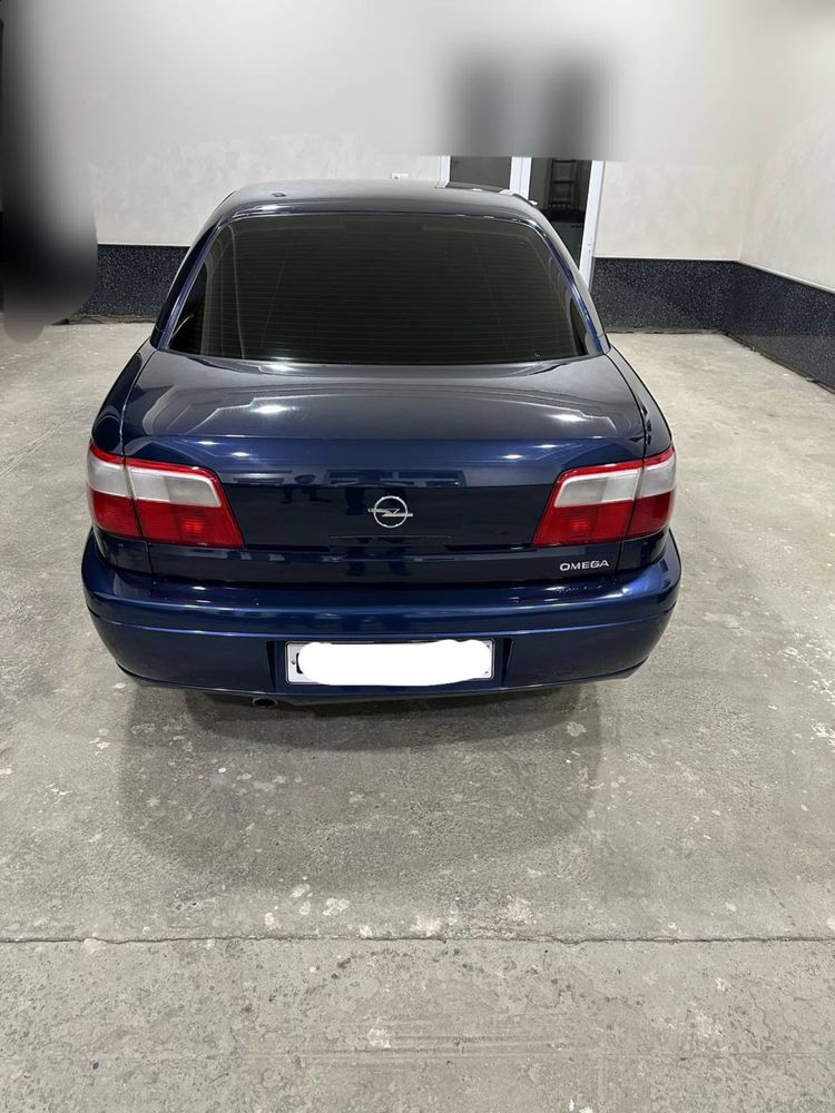 Продается Opel Omega 2003 года