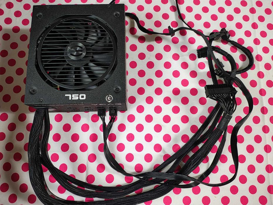 Sursa Semimodulara EVGA 750 BQ, 80+ Bronze, 750W.