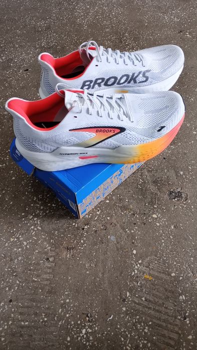 Adidasi Brooks hiperion max 2
