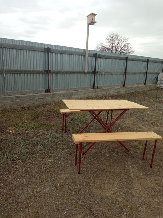 Мебель для отдыха, стол высота 75 см ширина 70 длина 124 см