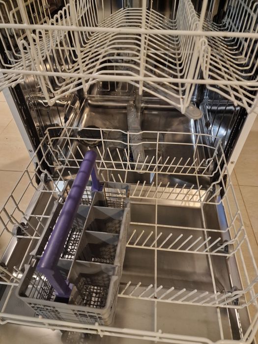 Masina de spalat vase Beko, Clasa A+, Independenta, 12 seturi