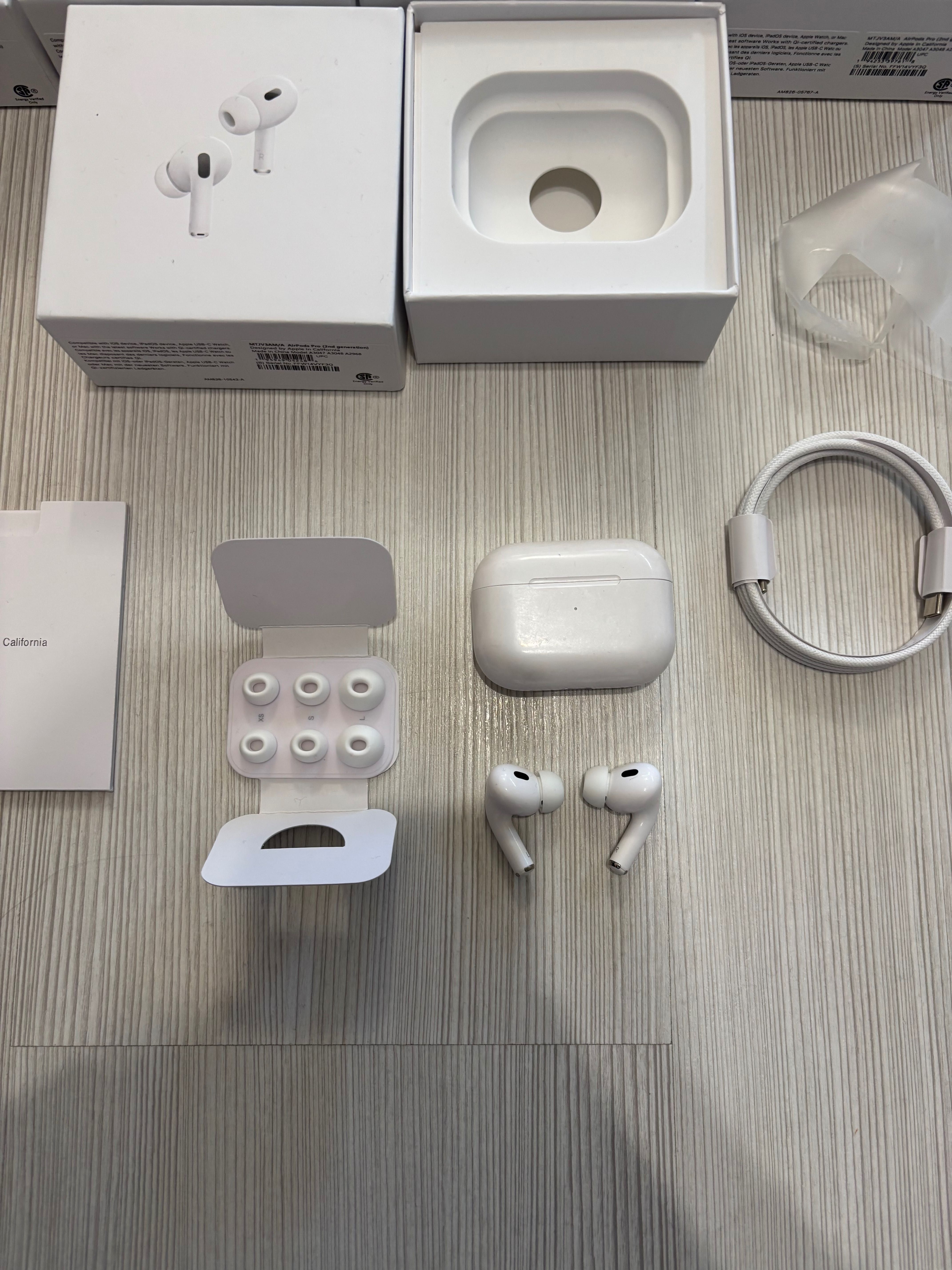 Apple Airpods pro 2 generation - безжични слушалки