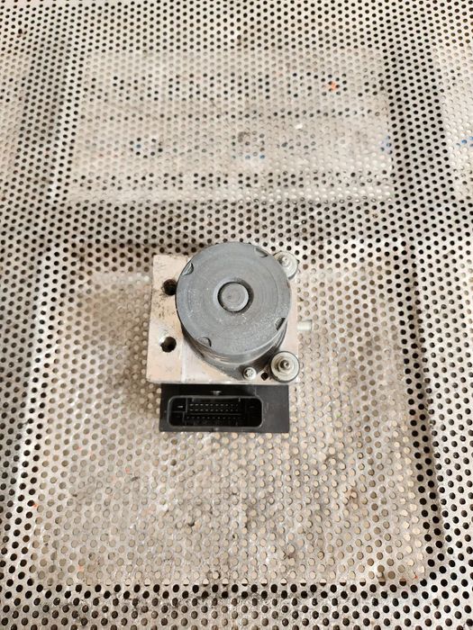 Modul Pompa Unitate ABS Audi A4 B7 Cod 8EH 8EBF - Dezmembrari Arad