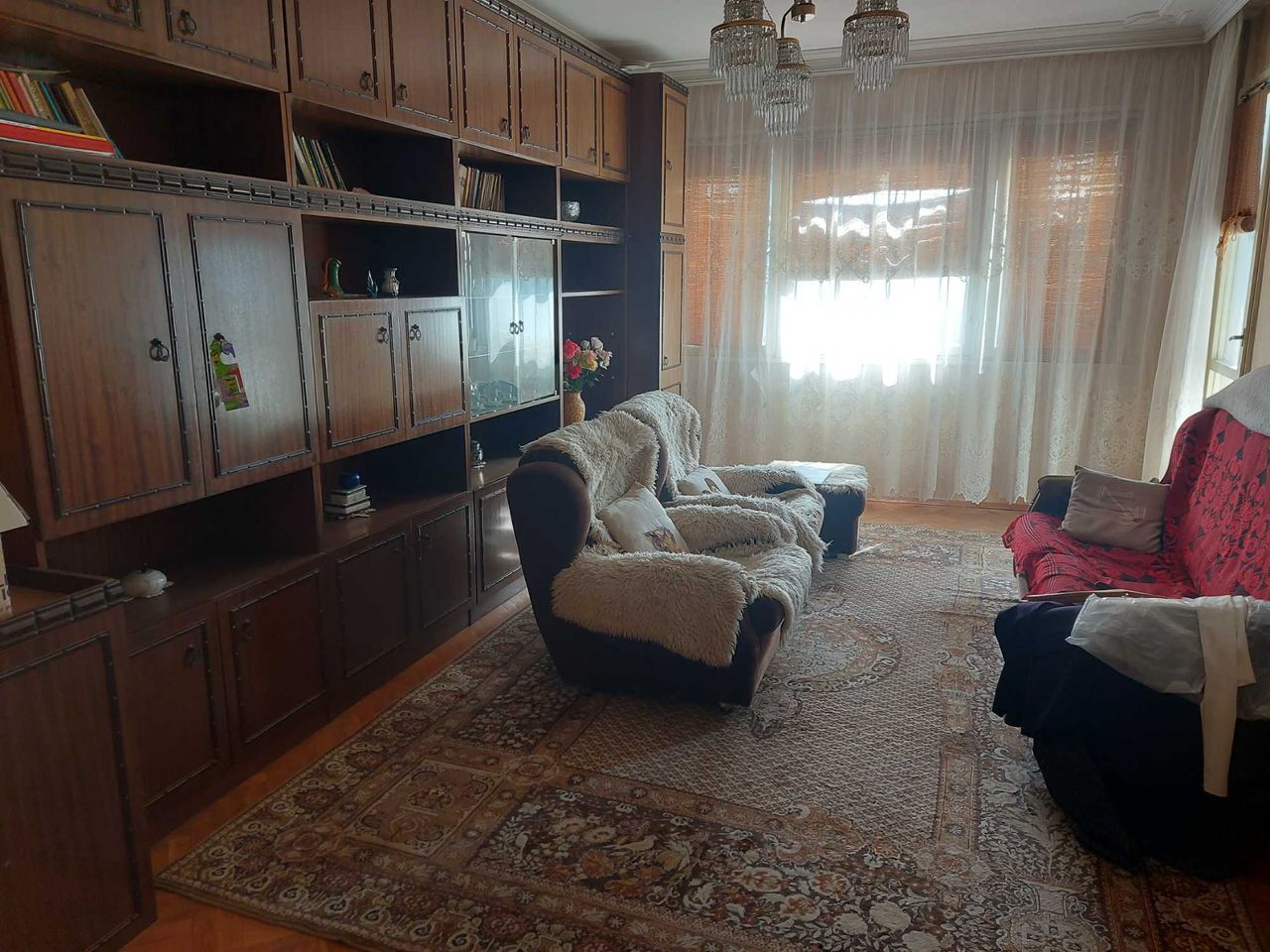 Продава се Четиристаен апартамент в Стара Загора, Три чучура - север - 84 кв.м за 929 €/кв.м - Снимка #3