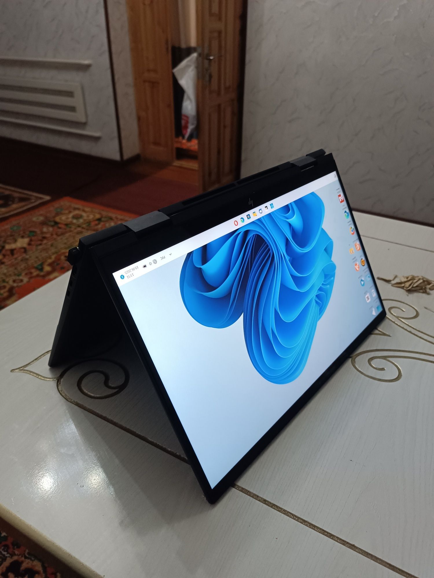HP ENVY x360 2-in-1