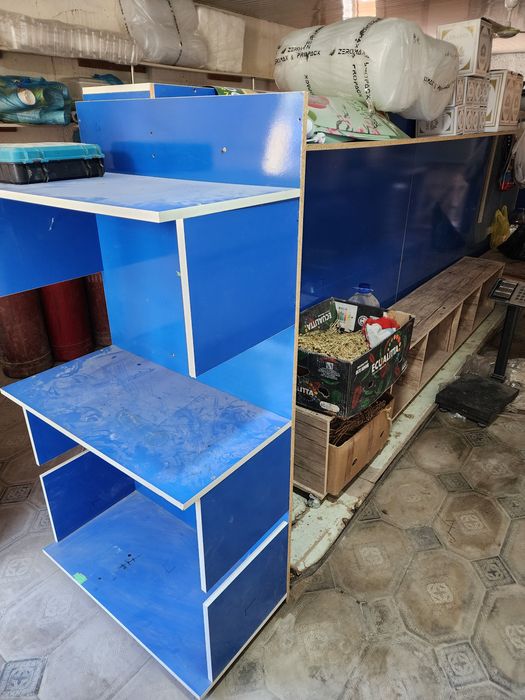 Мебел полка магазинга