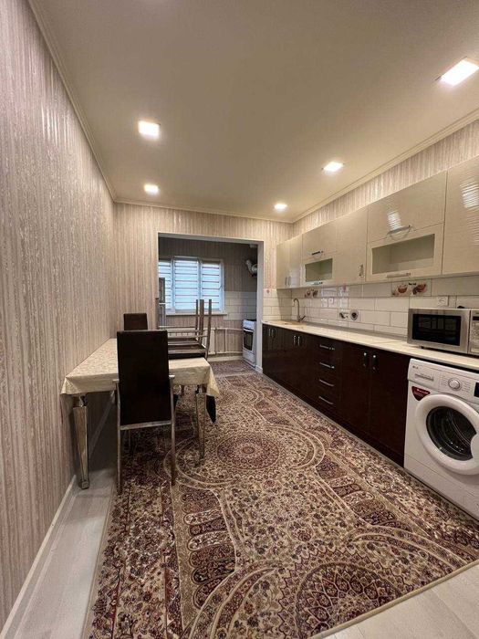 Срочно Продается 2 комнатная 62кв.м квартира в центре города