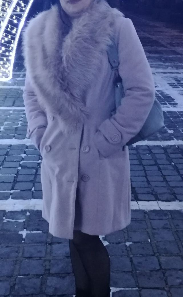 Vând palton elegant