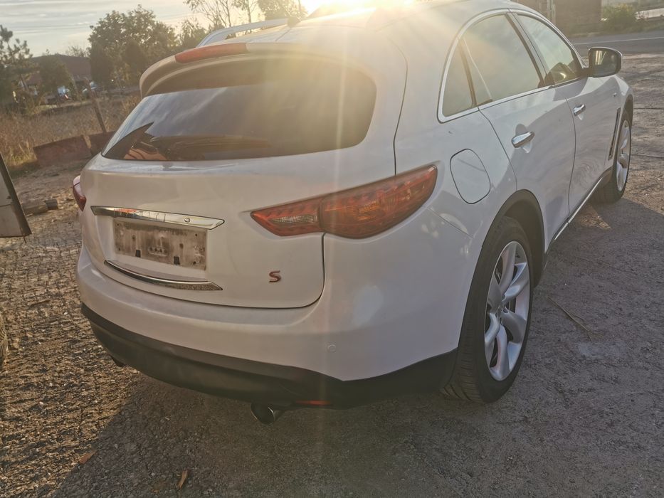 Infiniti FX30 S.