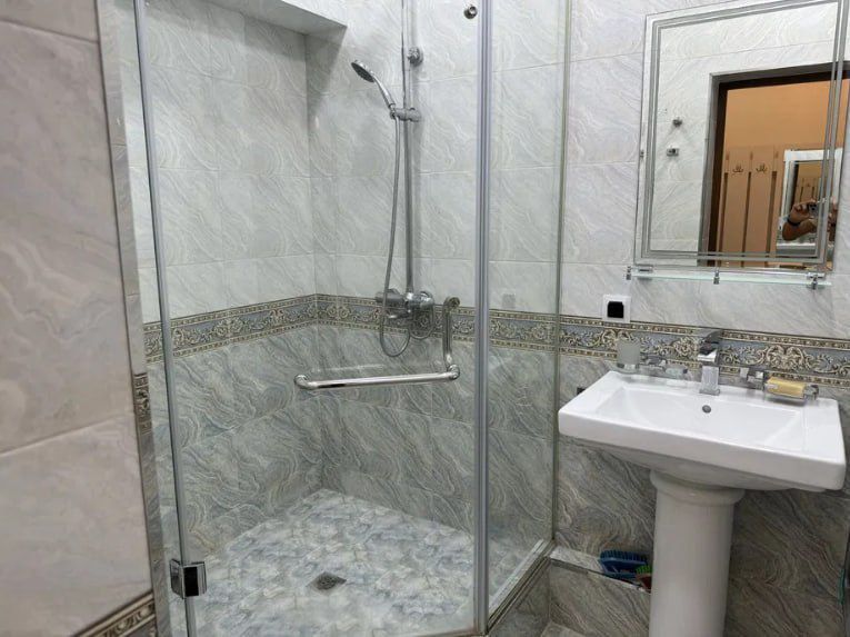 Квартира на Осиё (Ц6) 2/4/9 общ пл 60м  Евро с обстановкой