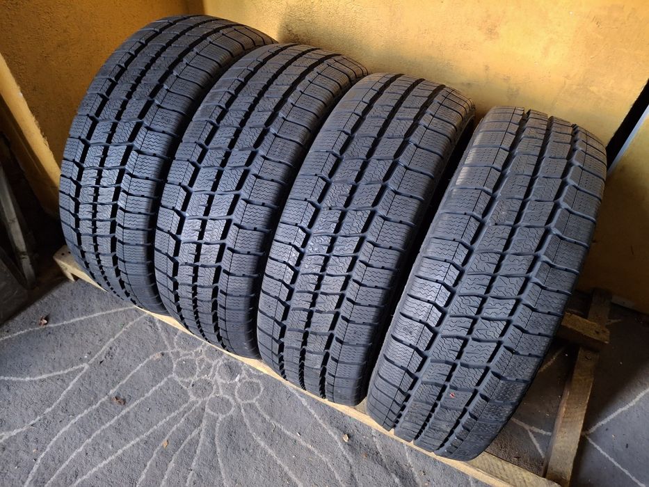 215 60 16C Vredestein DOT 2024 iarna NOI