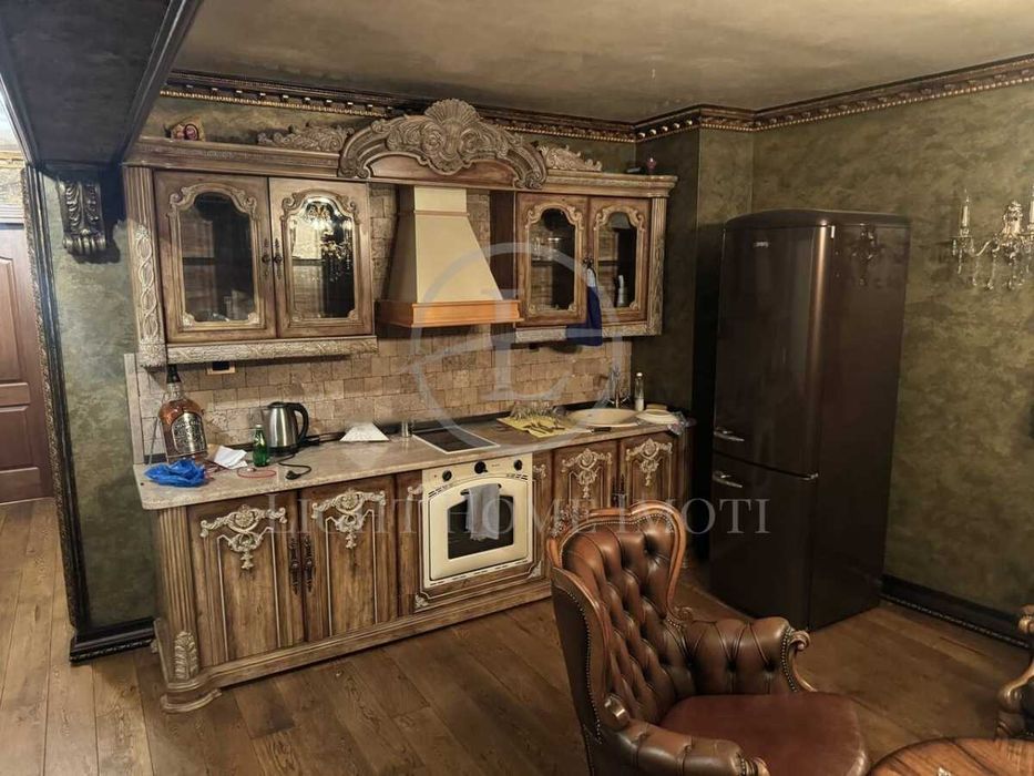 Продава се Двустаен апартамент в Пловдив, Кършияка - 92 кв.м за 2718 €/кв.м - Снимка #3