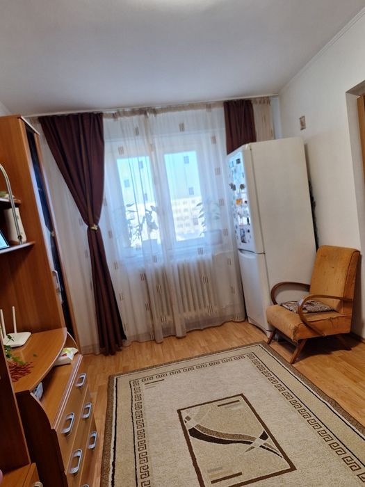 Vând apartament 2 camere