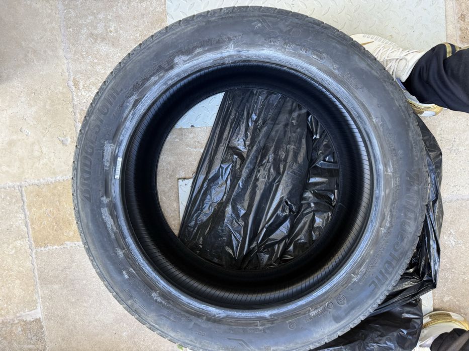 Cauciucuri vara X6 Bridgestone ,doua marimi 305/40/20 si 275/45/20 !