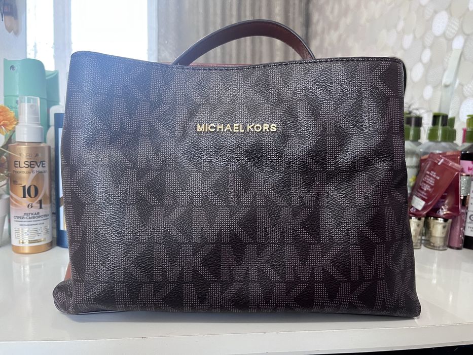 Продается сумка Майкл Корс!