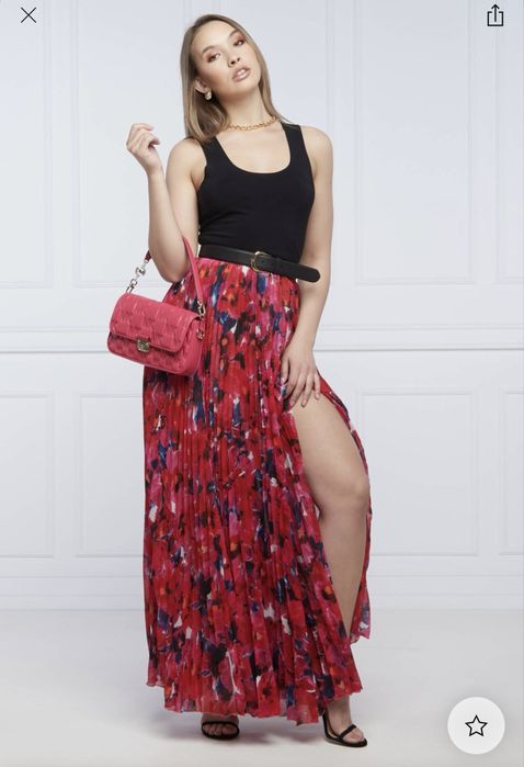 Пола Patrizia Pepe