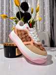 Gucci sneackersi.