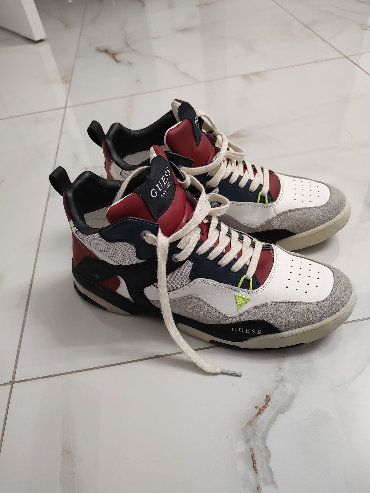 Adidasi Guess piele,marimea 42.