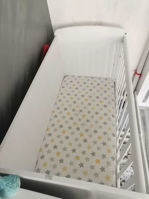 Детско легло в отлично състояние