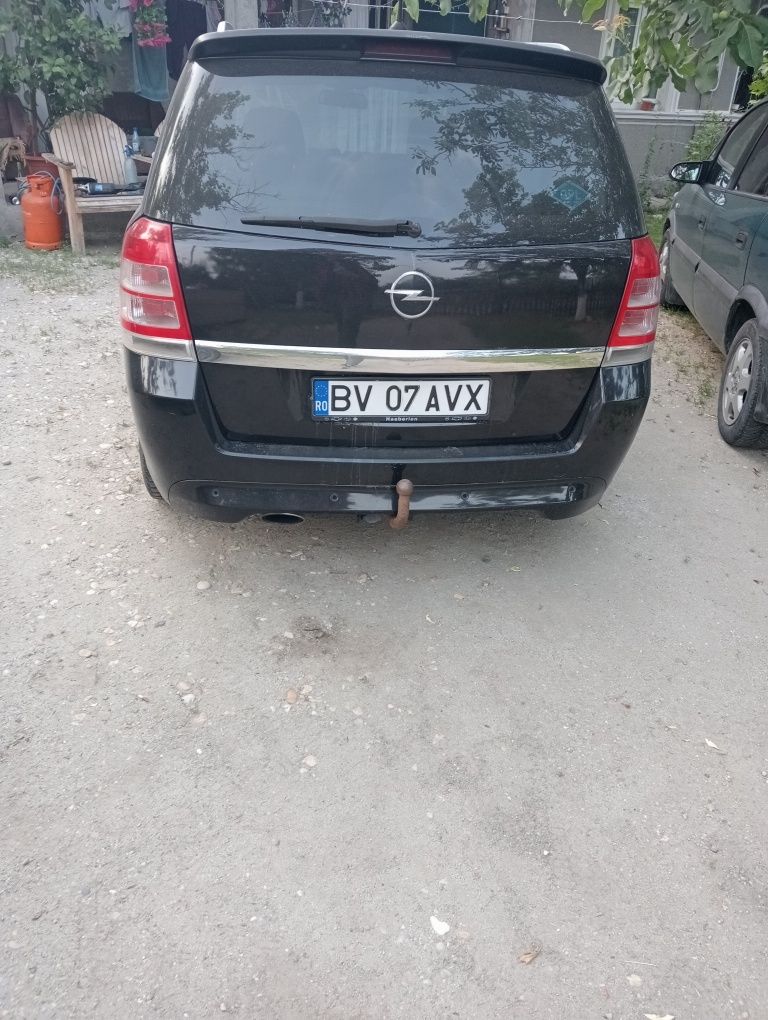 Vând Opel Zafira OPC 2.0 benzina 200cp