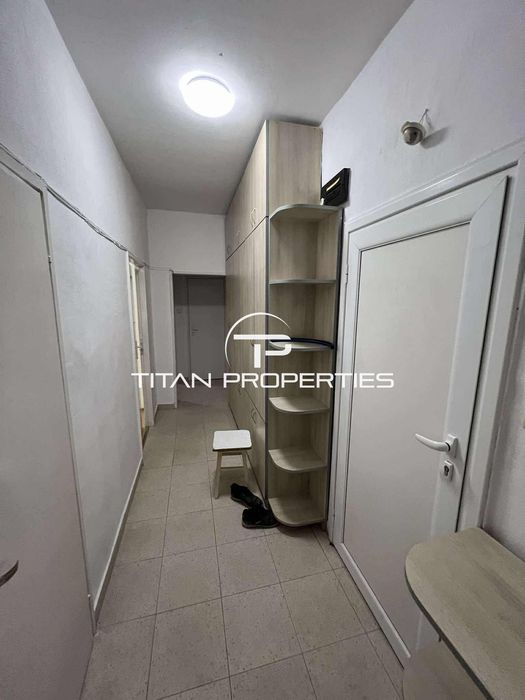 Тристаен апартамент, под наем, кв. Младост 1