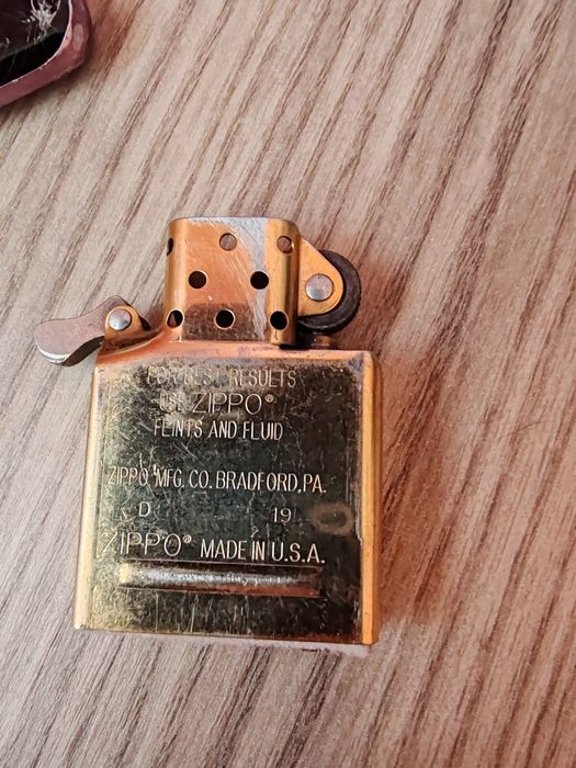 Bricheta zippo..