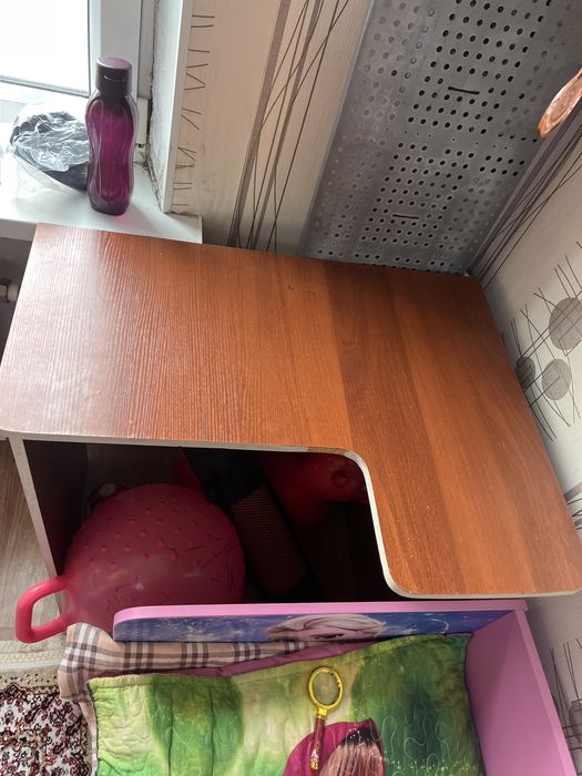 Продаю стол за  3тысяч торг есть