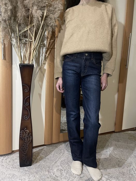 Свитер б/у в отличном состоянии