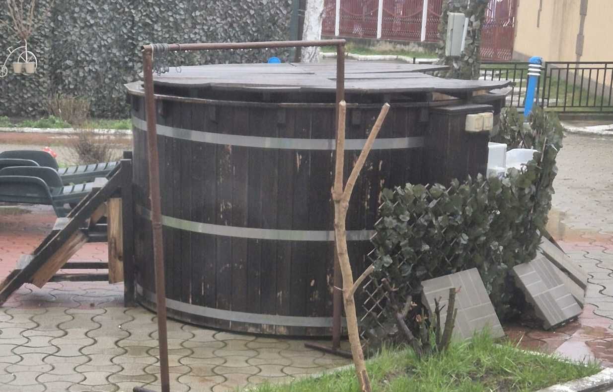 Ciubar de 12 persoane cu incalzire si filtru!