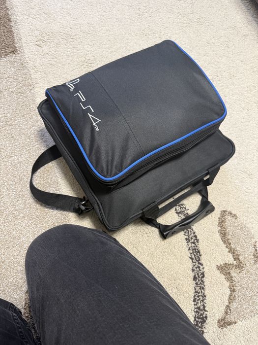 PS 4 pro 1 tb в отличном состоянии