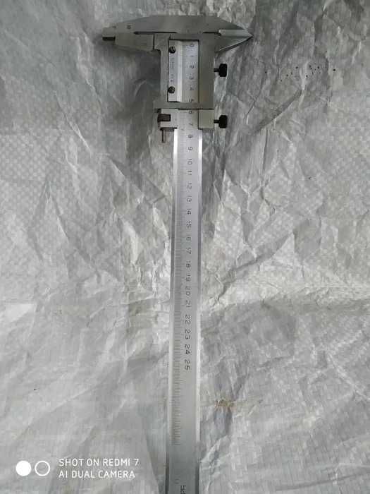 Меняю штангенциркуль Россия Чиз 250 мм класс точности 01 мм кл 2