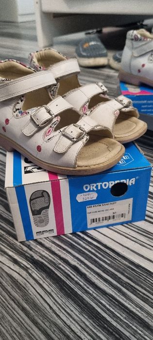 Sandale ortopedice fete