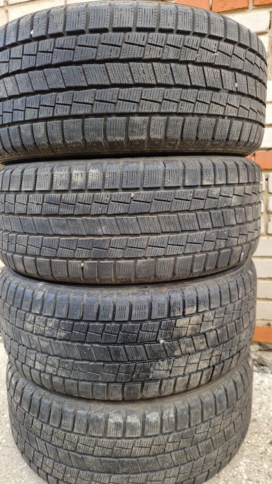 Продам шины 225/55/17