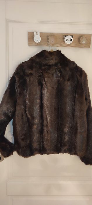 Blăniță naturala maro ciocolatiu, de nurca, pe talie